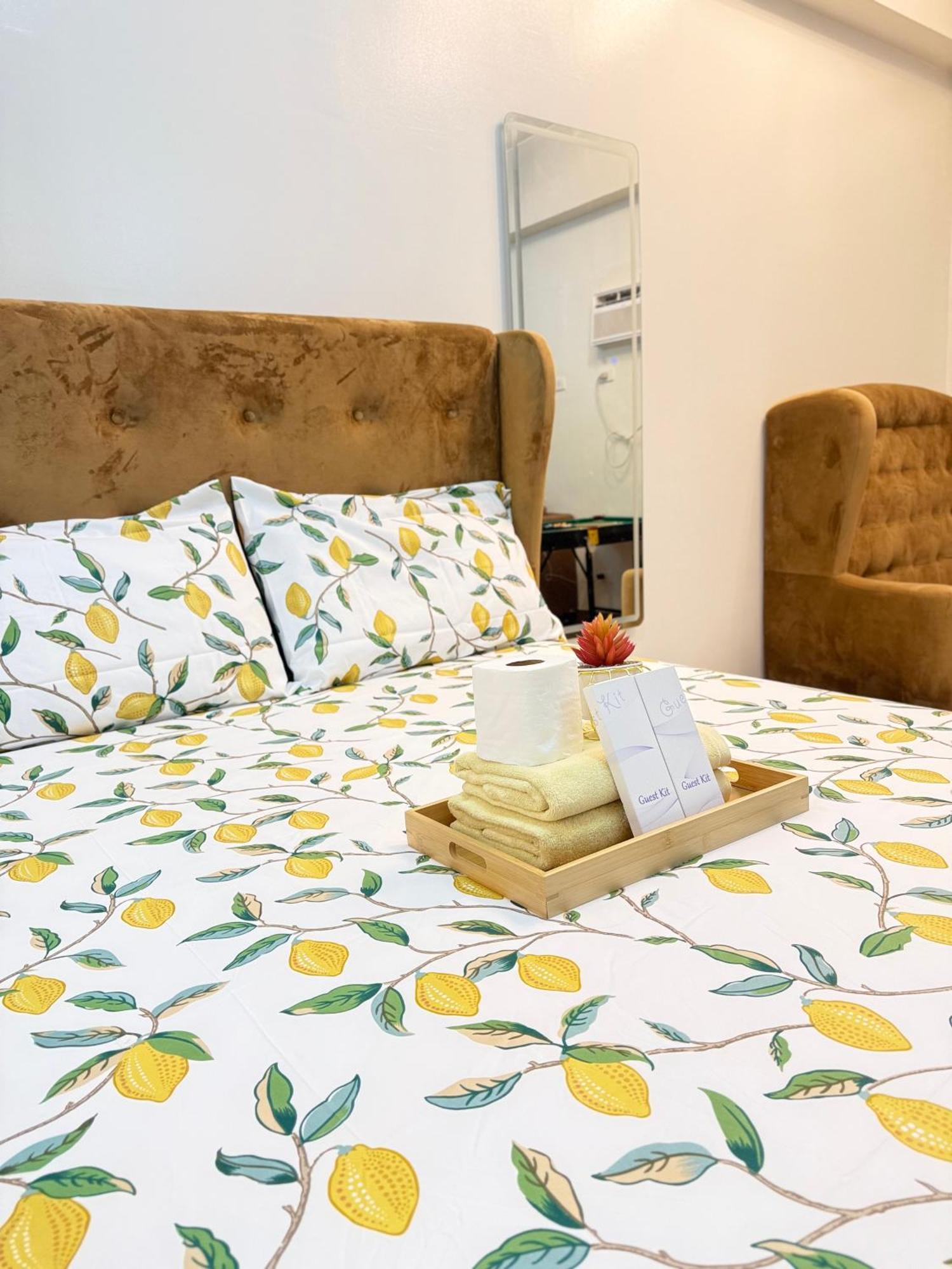 Starlight Suites Trece Martires Luaran gambar